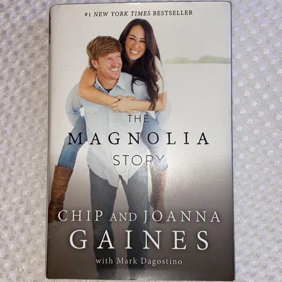 THE MAGNOLIA STORY Chip & Joanna Gaines w/ Mark Dagostino #1 NY Times Bestseller - Picture 1 of 10